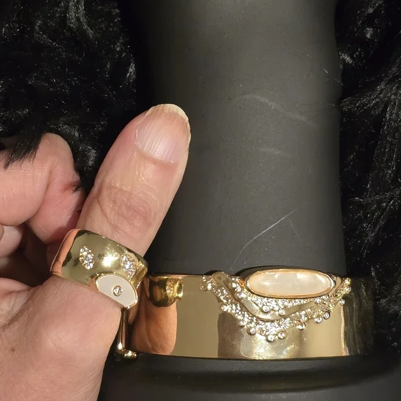 Elegant Gold and Silver Women's Bracelet and Ring Set - Picture 8 of 15